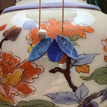 Load image into Gallery viewer, Bloom & Pearl Mama Necklace