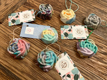 Load image into Gallery viewer, Flower Ornaments