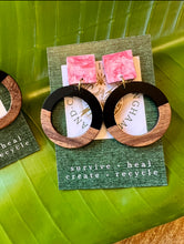 Load image into Gallery viewer, Uptown Earrings